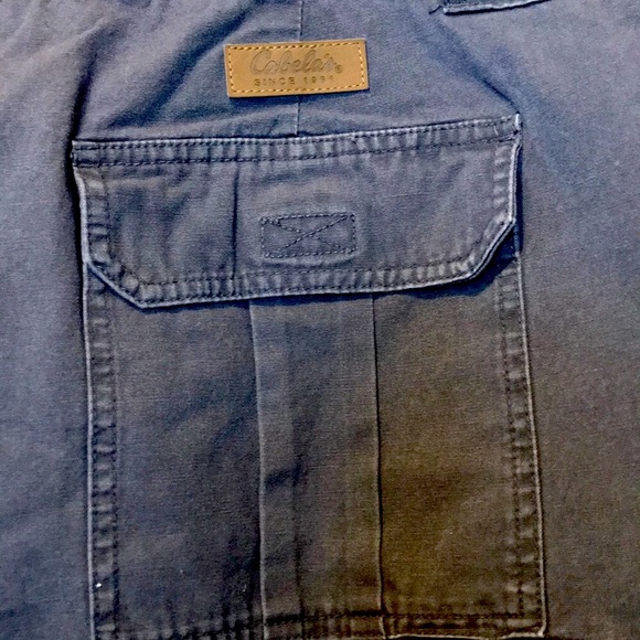 Cabela 46 x 7” NEW 7 pocket hiker charcoal Shorts - Picture 4 of 5